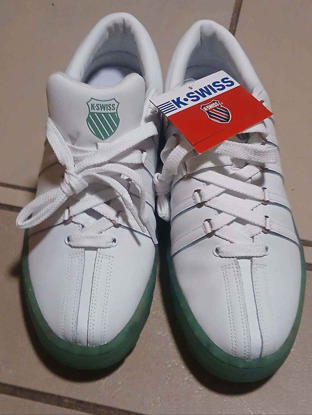 NWT.Mens K-Swiss Sneakers. All Leather W/clear Green Bottoms.